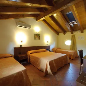 Corte Degli Estensi Hotel