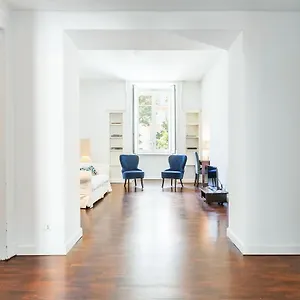 https://easyhomes-majno.it-lombardy.com
